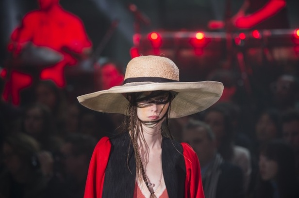 مجموعة Andreas Kronthaler for Vivienne Westwood لربيع وصيف ٢٠١٨!