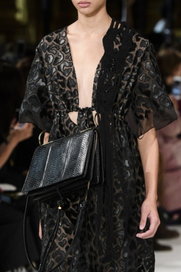 مجموعة ستيلا مكارتني لموسم ربيع وصيف 2018