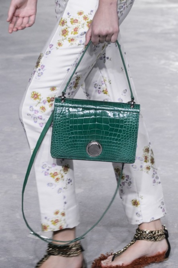 مجموعة Giambattista Valli لربيع وصيف 2018