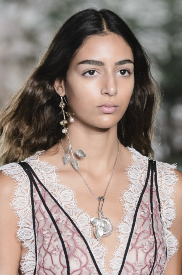 مجموعة Giambattista Valli لربيع وصيف 2018