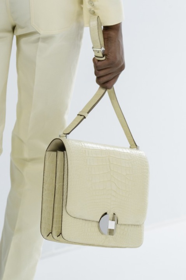 مجموعة Hermes للأزياء الجاهزة لربيع وصيف 2018 !