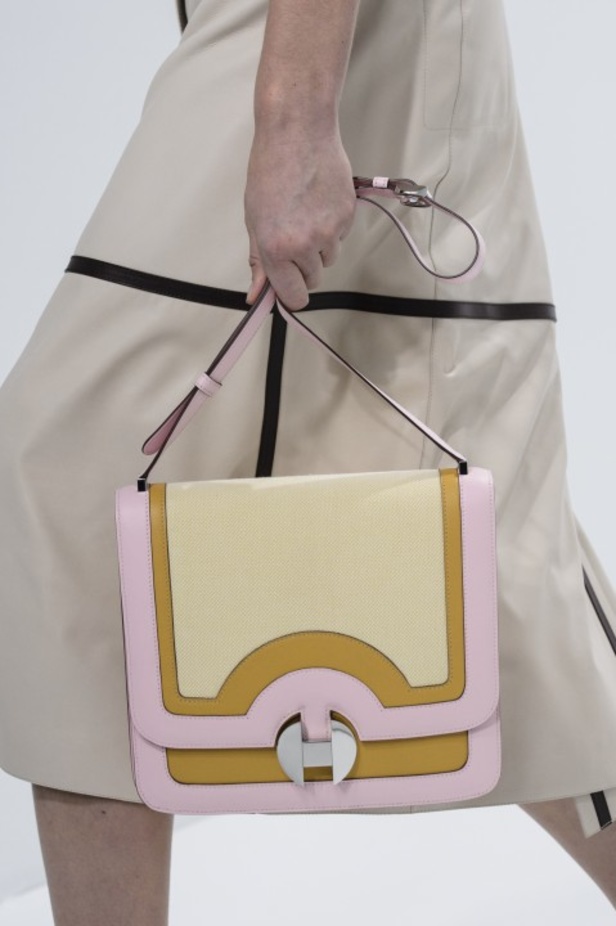 مجموعة Hermes للأزياء الجاهزة لربيع وصيف 2018 !