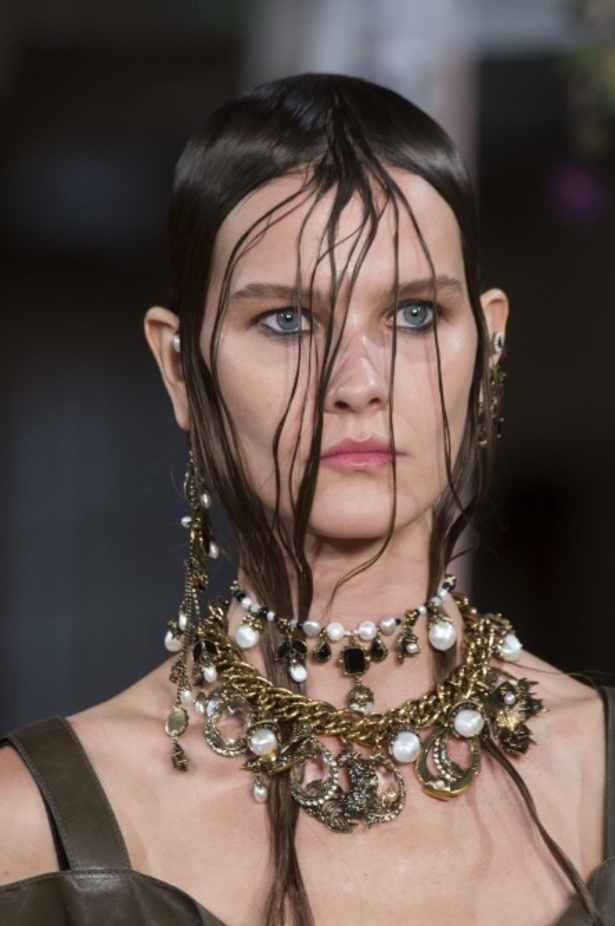 مجموعة ألكسندر ماكوين لربيع و صيف 2018