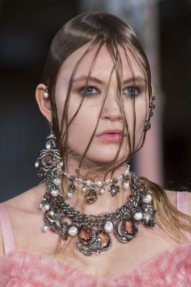 مجموعة ألكسندر ماكوين لربيع و صيف 2018