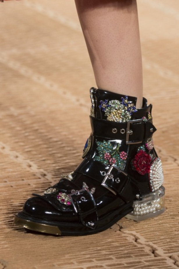 مجموعة ألكسندر ماكوين لربيع و صيف 2018