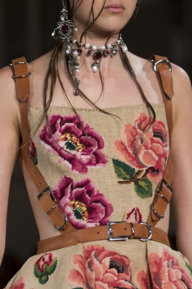 مجموعة ألكسندر ماكوين لربيع و صيف 2018