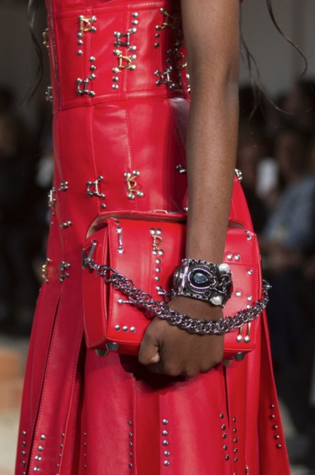 مجموعة ألكسندر ماكوين لربيع و صيف 2018