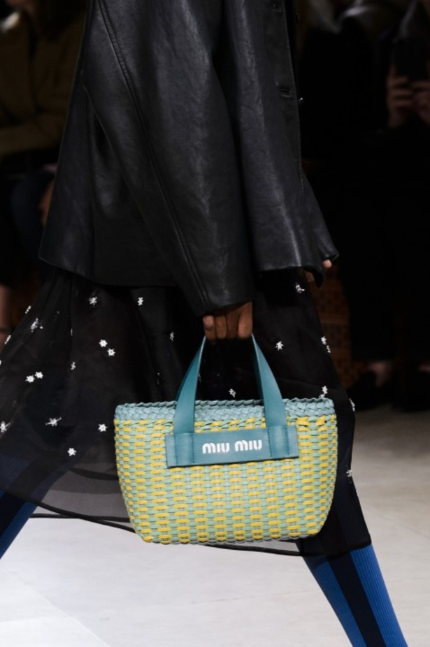 ابتكار وإبداع ضمن مجموعة ميو ميو لموسم ربيع وصيف 2018