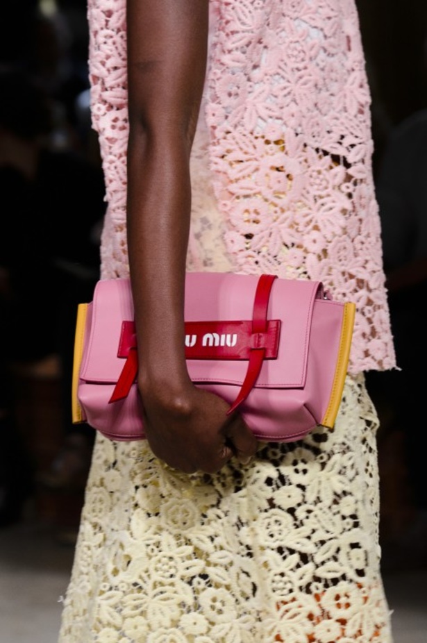 ابتكار وإبداع ضمن مجموعة ميو ميو لموسم ربيع وصيف 2018