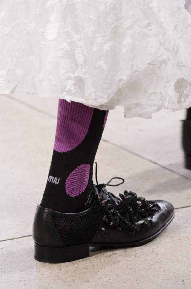 ابتكار وإبداع ضمن مجموعة ميو ميو لموسم ربيع وصيف 2018