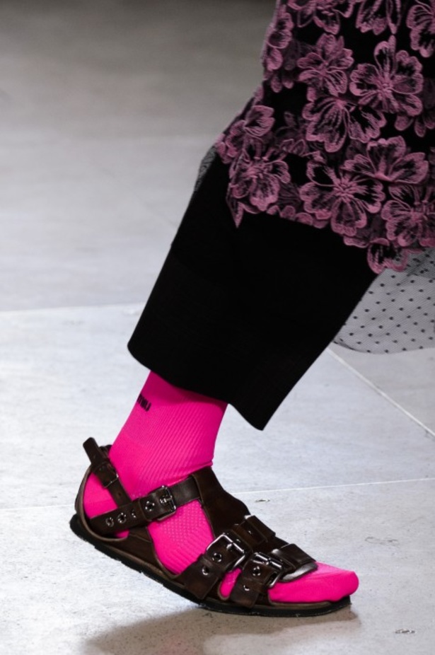 ابتكار وإبداع ضمن مجموعة ميو ميو لموسم ربيع وصيف 2018