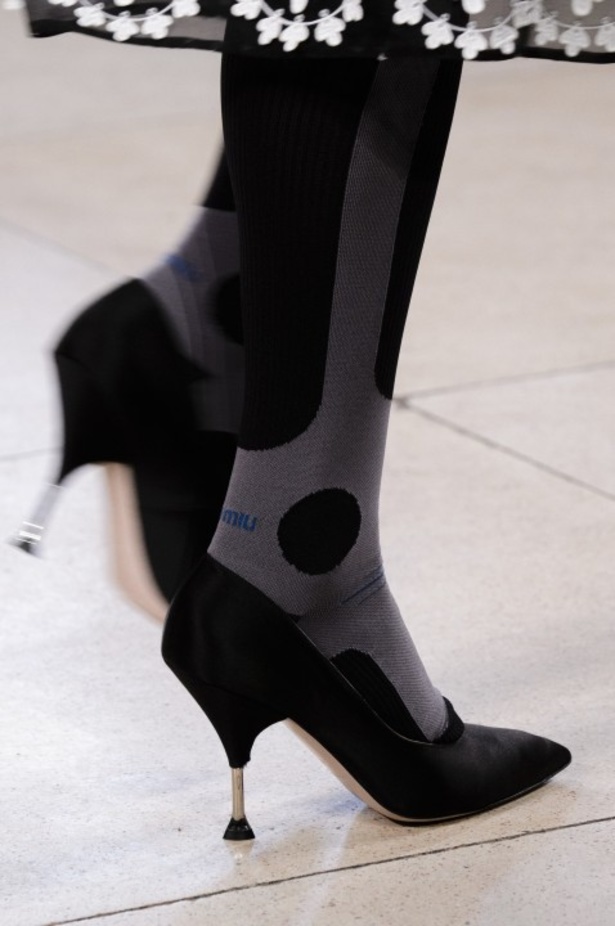 ابتكار وإبداع ضمن مجموعة ميو ميو لموسم ربيع وصيف 2018