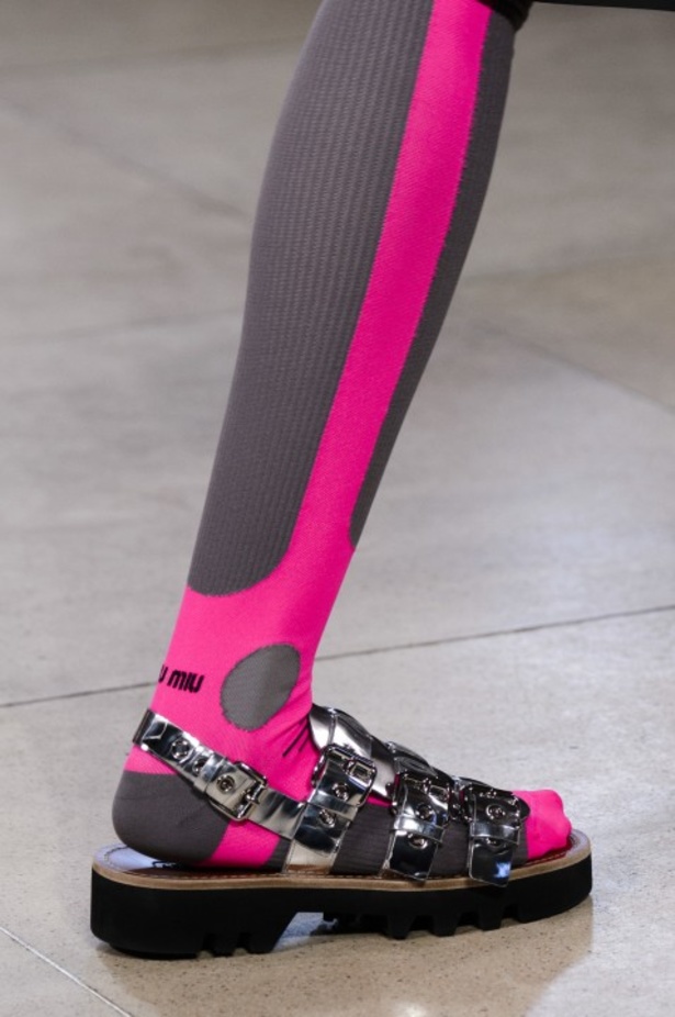 ابتكار وإبداع ضمن مجموعة ميو ميو لموسم ربيع وصيف 2018