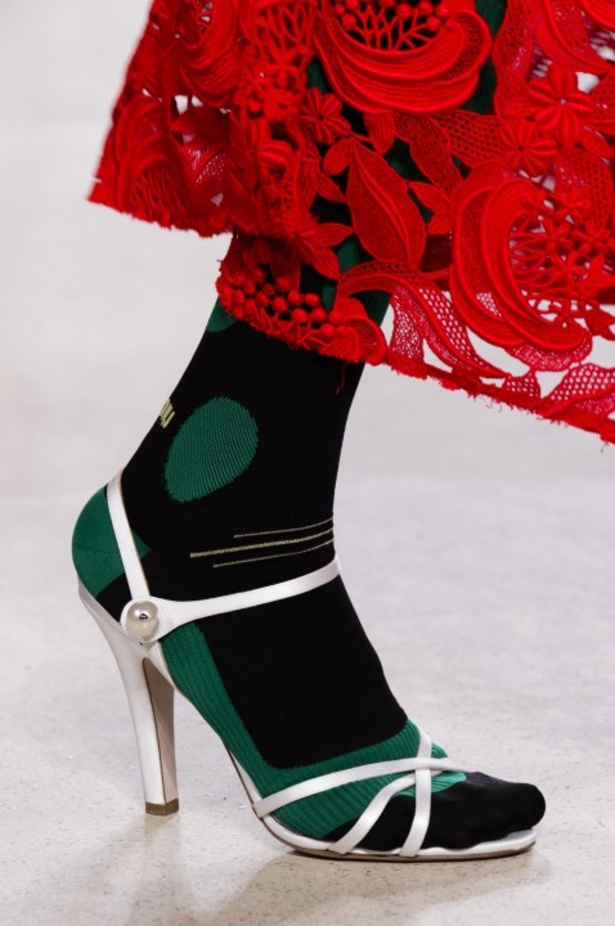 ابتكار وإبداع ضمن مجموعة ميو ميو لموسم ربيع وصيف 2018