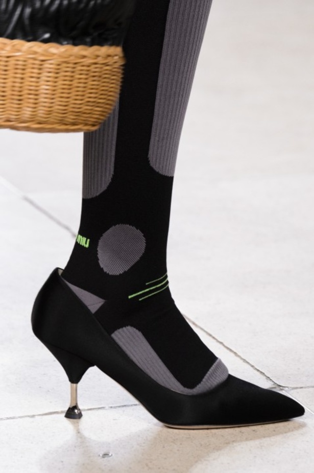 ابتكار وإبداع ضمن مجموعة ميو ميو لموسم ربيع وصيف 2018