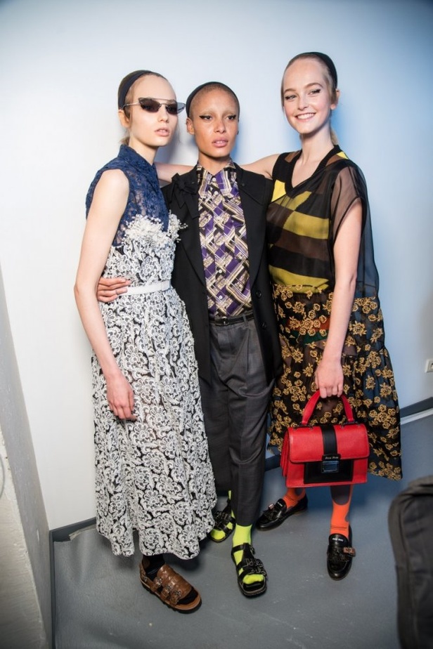 ابتكار وإبداع ضمن مجموعة ميو ميو لموسم ربيع وصيف 2018