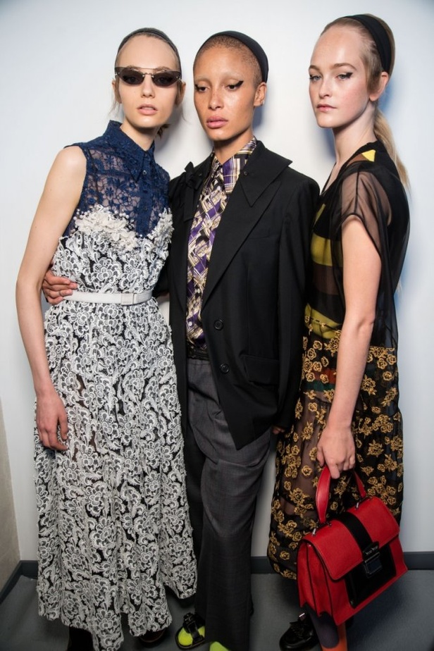 ابتكار وإبداع ضمن مجموعة ميو ميو لموسم ربيع وصيف 2018