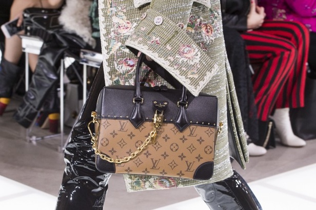 مجموعة لوي فيتون تختم أسبوع الموضة الباريسي
