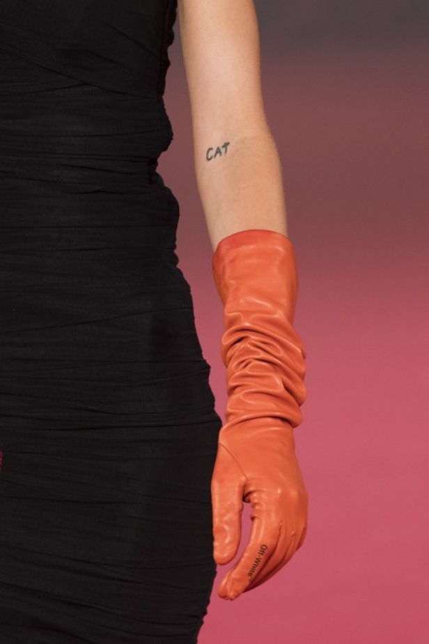 مجموعة أزياء اوف وايت لربيع ٢٠١٨