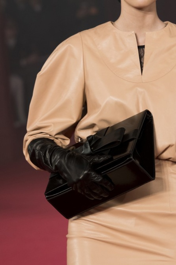 مجموعة أزياء اوف وايت لربيع ٢٠١٨