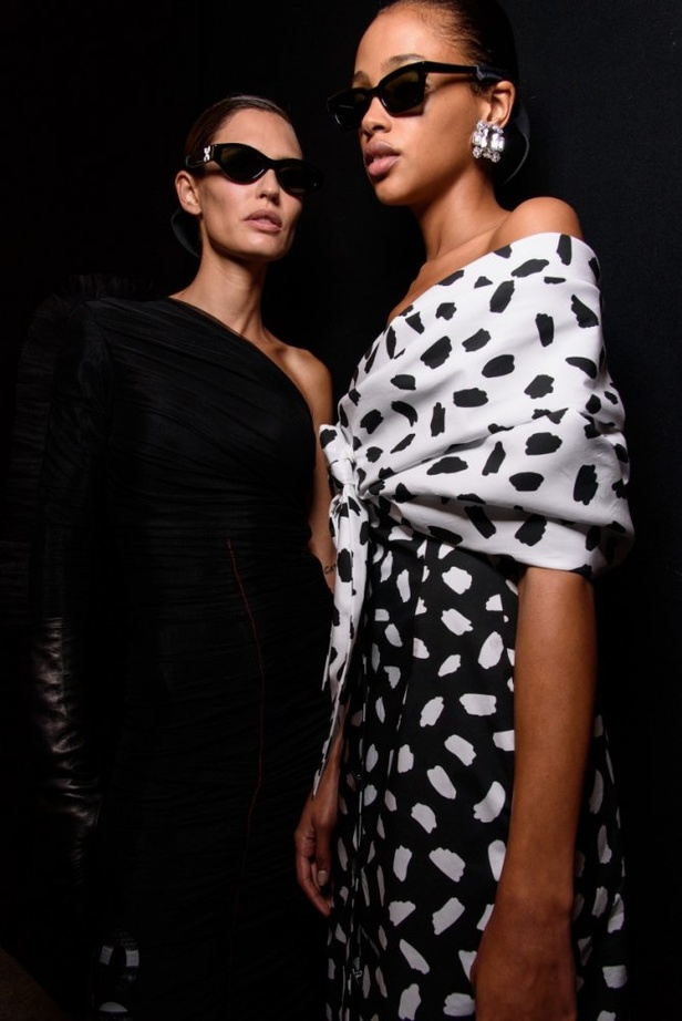 مجموعة أزياء اوف وايت لربيع ٢٠١٨