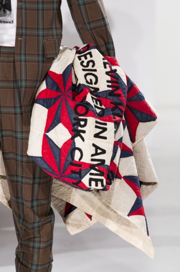  ازياء كالفن كلاين في أسبوع الموضة النيوركى للصيف