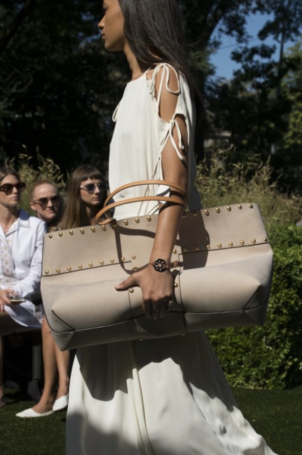 مجموعة دار "توري بورتش" لموسم ربيع وصيف 2018