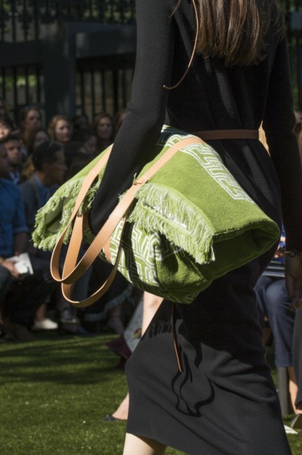 مجموعة دار "توري بورتش" لموسم ربيع وصيف 2018