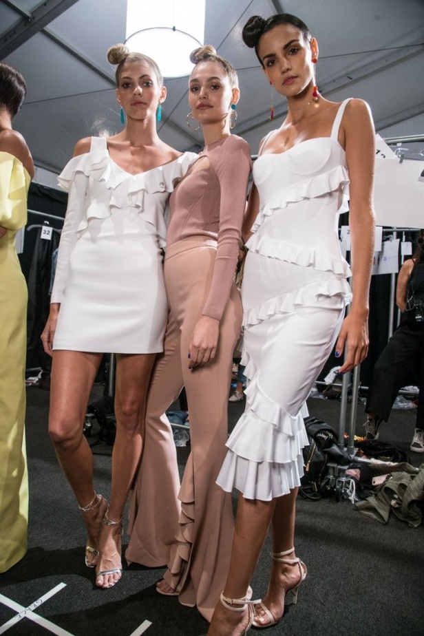 مجموعة Cushnie et Ochs لربيع وصيف 2018