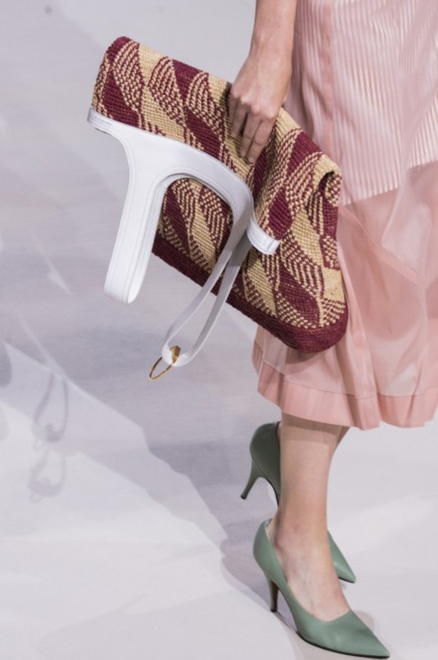 مجموعة فكتوريا بيكهام لربيع وصيف 2018