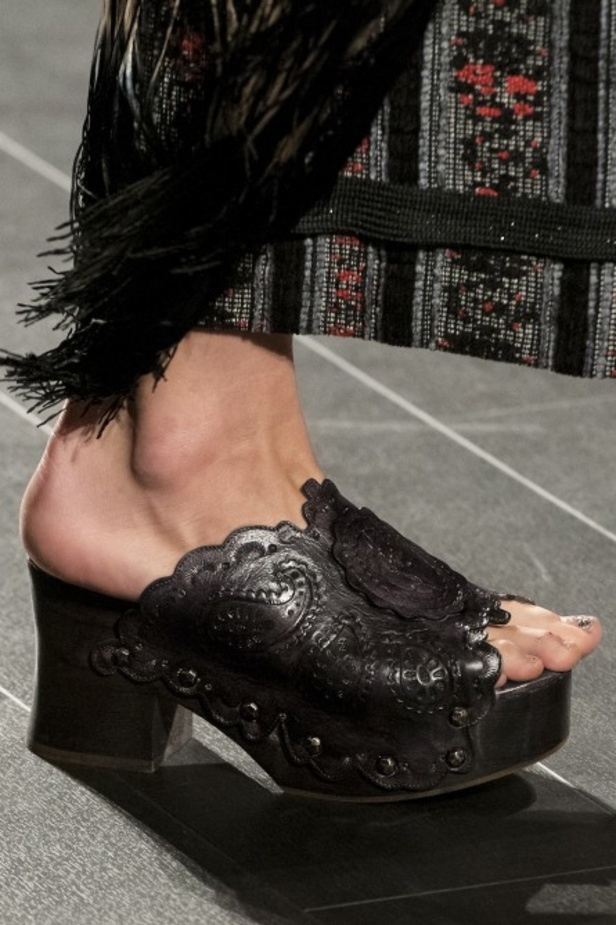 مجموعة Anna Sui لربيع وصيف 2018