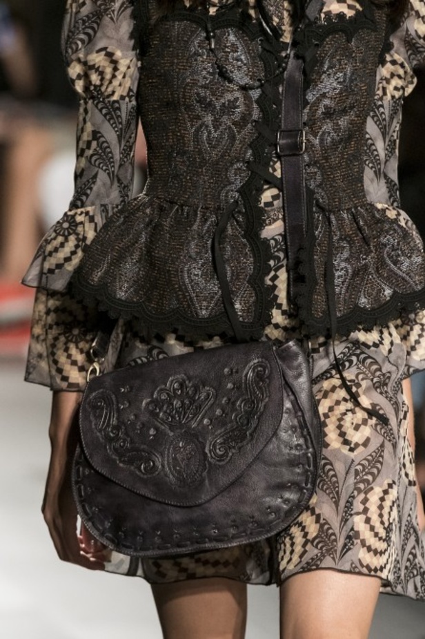 مجموعة Anna Sui لربيع وصيف 2018