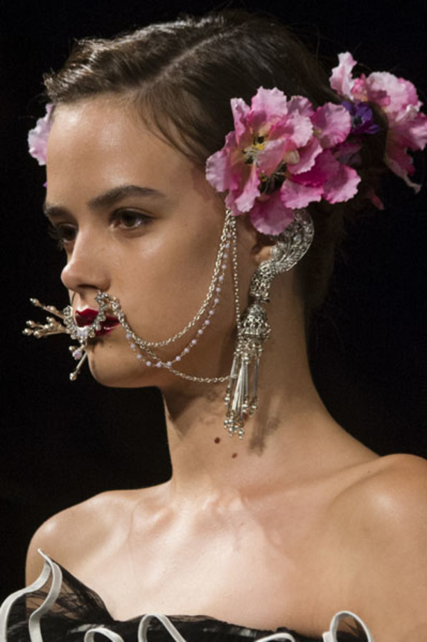 مجموعة نعيم خان Naeem Khan لربيع وصيف 2018