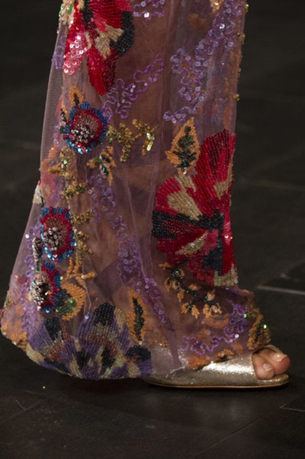 مجموعة نعيم خان Naeem Khan لربيع وصيف 2018