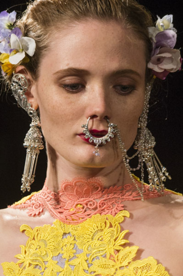 مجموعة نعيم خان Naeem Khan لربيع وصيف 2018