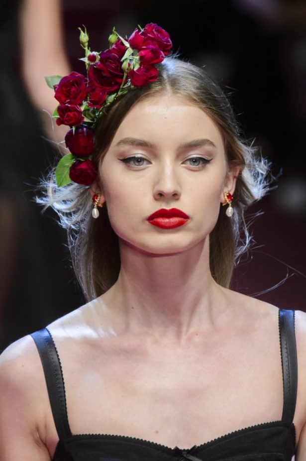 Dolce & Gabbana تجسّد الحبّ والجمّال في مجموعتها لربيع وصيف 2018 