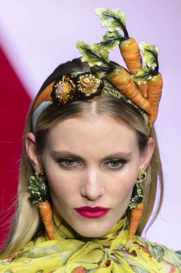 Dolce & Gabbana تجسّد الحبّ والجمّال في مجموعتها لربيع وصيف 2018 