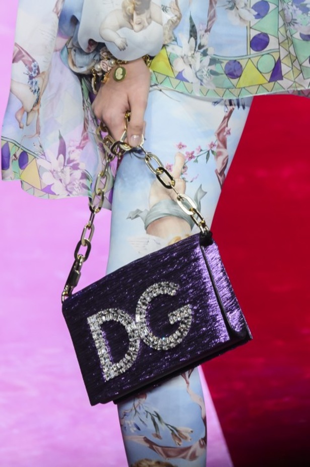 Dolce & Gabbana تجسّد الحبّ والجمّال في مجموعتها لربيع وصيف 2018 