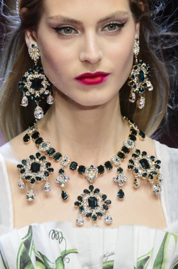 Dolce & Gabbana تجسّد الحبّ والجمّال في مجموعتها لربيع وصيف 2018 