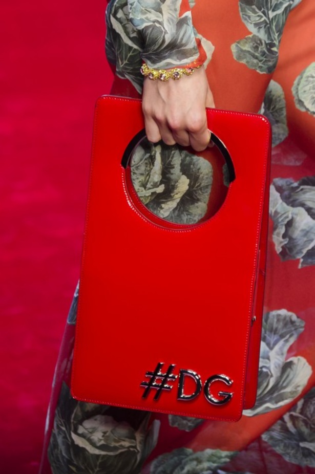 Dolce & Gabbana تجسّد الحبّ والجمّال في مجموعتها لربيع وصيف 2018 