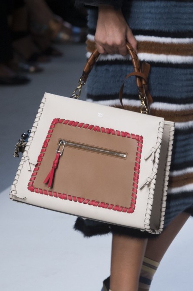 مجموعة Fendi لربيع وصيف 2018 للأزياء الجاهزة !