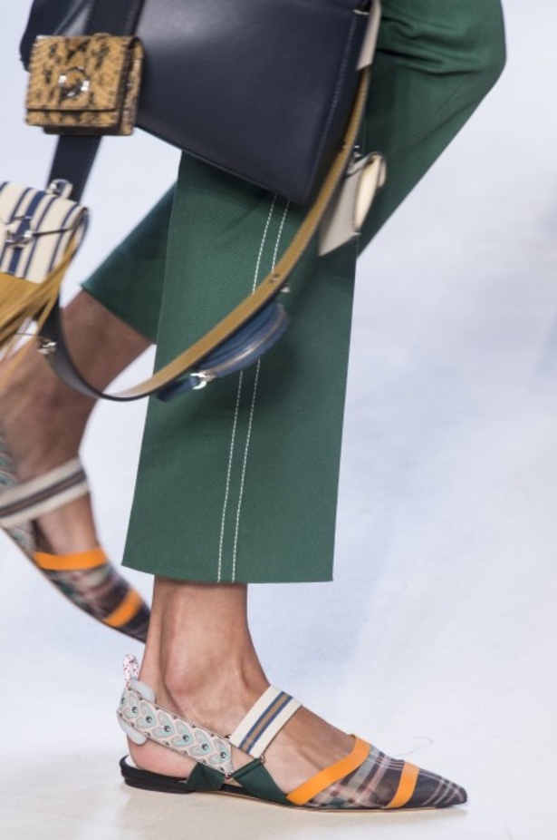 مجموعة Fendi لربيع وصيف 2018 للأزياء الجاهزة !