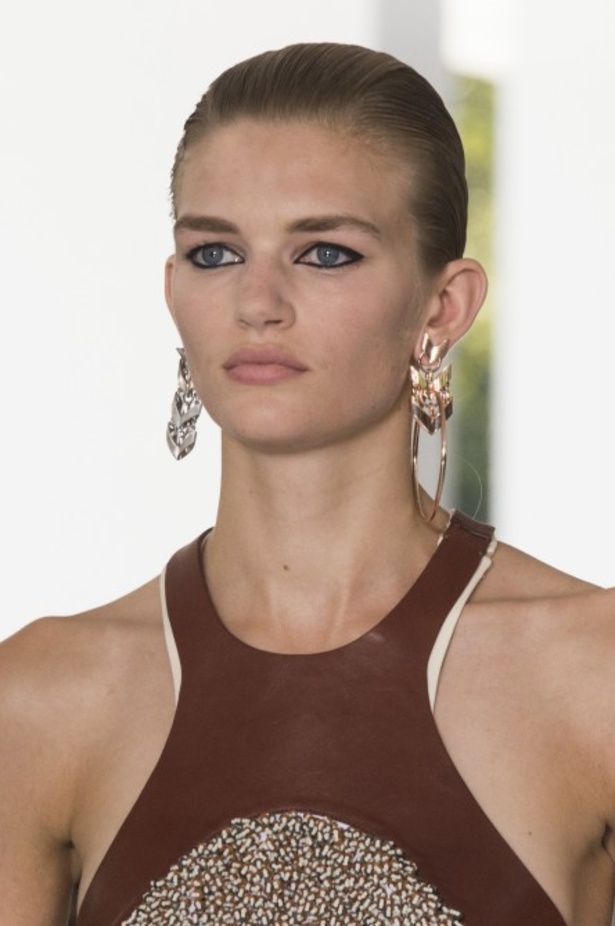 مجموعة روبيرتو كافالي لموسم ربيع وصيف 2018