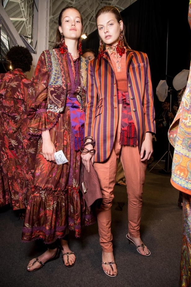 عرض أزياء “ايترو” Etro لربيع وصيف 2018 !