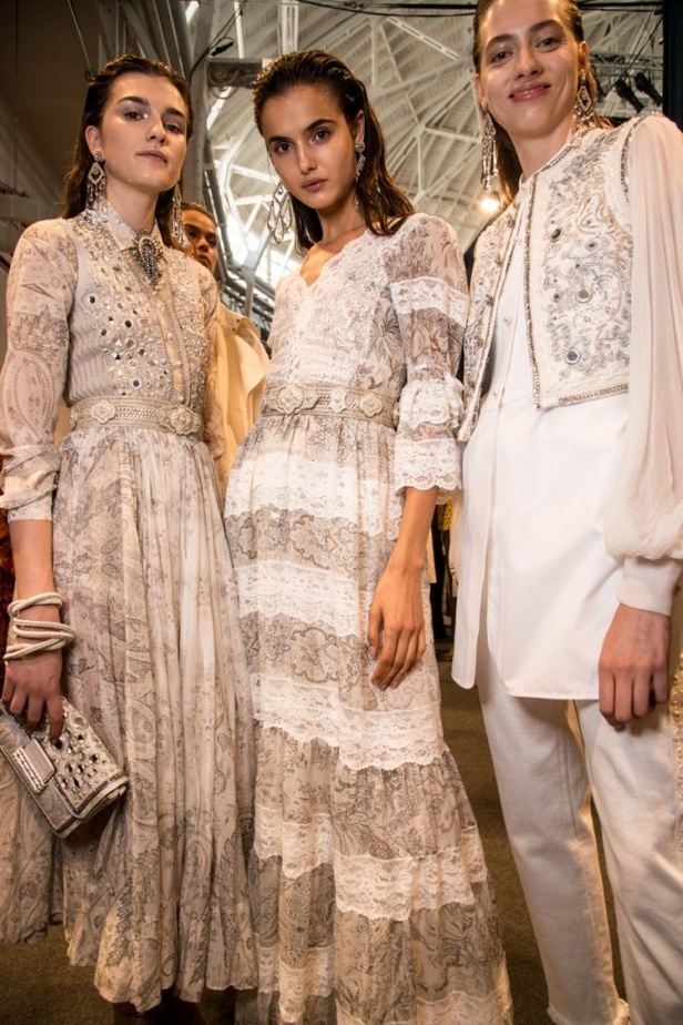 عرض أزياء “ايترو” Etro لربيع وصيف 2018 !