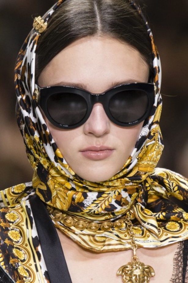 مجموعة Versace لربيع وصيف 2018