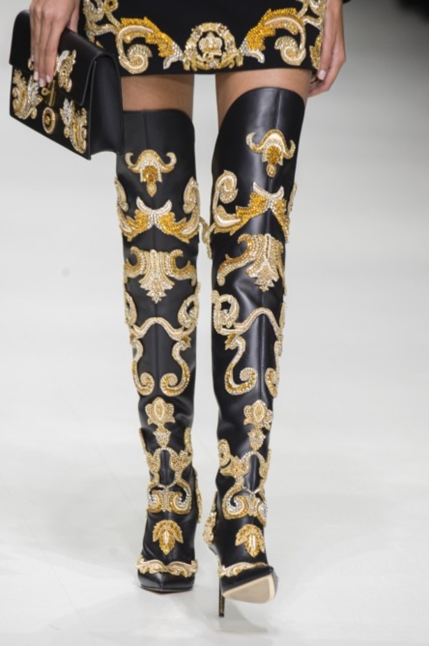 مجموعة Versace لربيع وصيف 2018