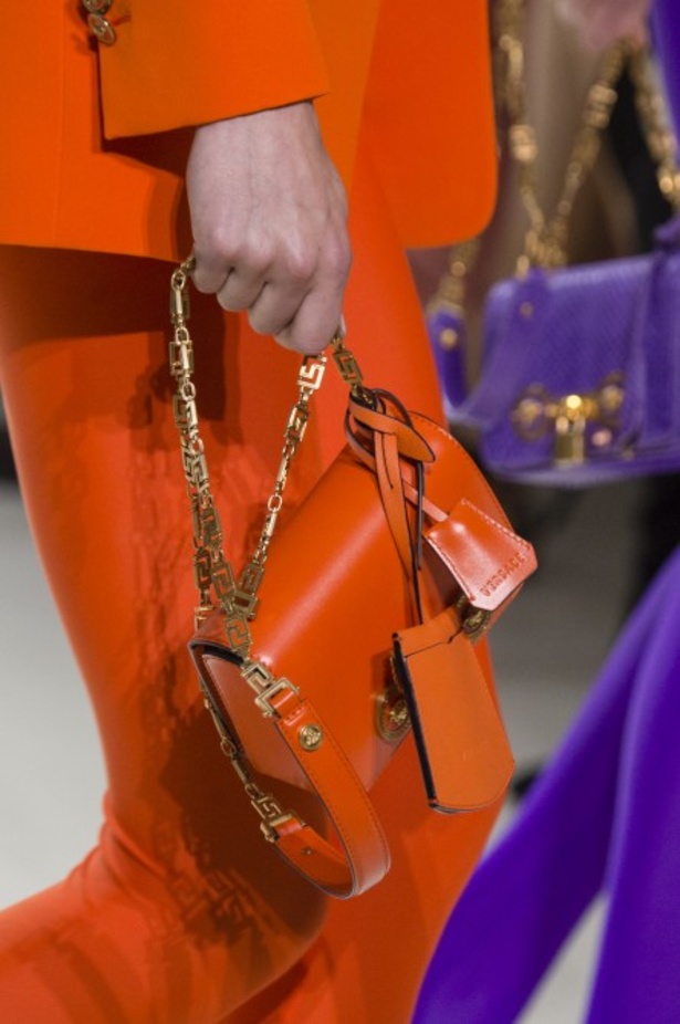 مجموعة Versace لربيع وصيف 2018