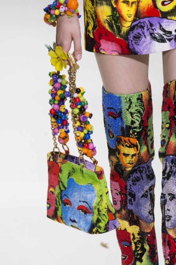 مجموعة Versace لربيع وصيف 2018