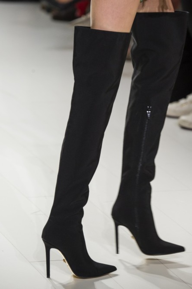 مجموعة Versace لربيع وصيف 2018